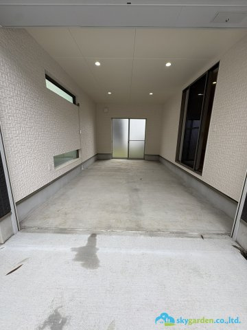寒川町一之宮2丁目　新築戸建　全１棟の駐車場|駐車場に車を止められます
