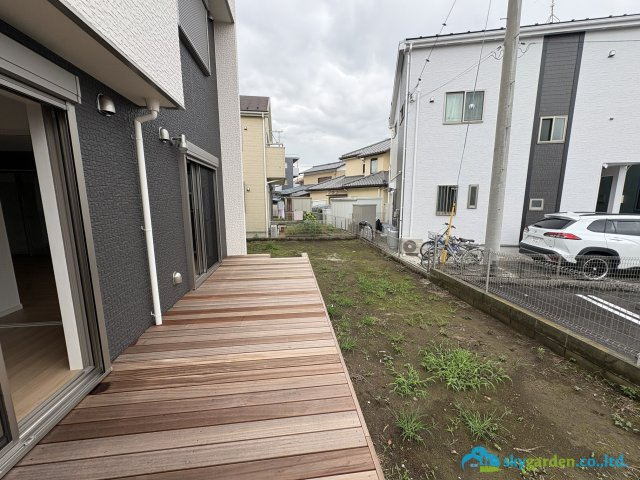 寒川町一之宮2丁目　新築戸建　全１棟のその他|お庭にウッドデッキ付き