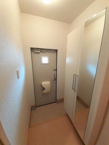 プラシードの玄関|シューズボックス付きの玄関です★