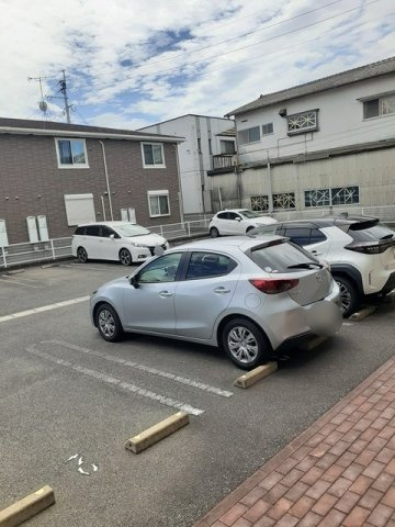 プラシードの駐車場|駐車スペースもあります☆