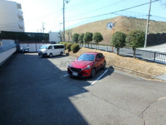 【駐車場】 | メゾンフジ | 駐車場