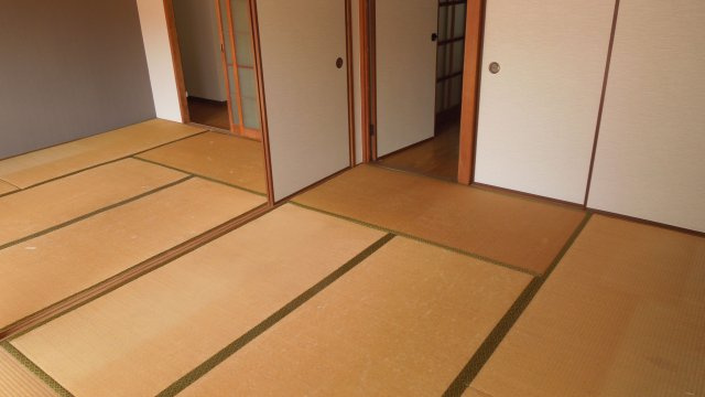江崎第７ビルの和室