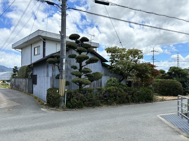 大和郡山市石川町の外観|土地面積約100坪。