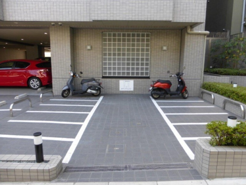 ルーブル亀戸天神前のその他共用部分|バイク置き場