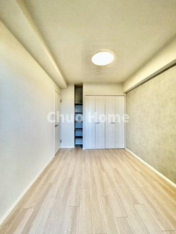 ルネ・グランマリーナ潮見の子供部屋|【子供部屋】お子様を持つ家庭の約6割が「家族や子どものため」に購入を希望。入学後の転校を避け、広い空間でのびのび育てたいなどの親心が、家探しのきっかけになっているようです。