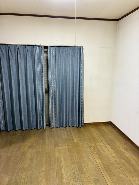 多治見市明和町5丁目　事務所付き中古住宅の洋室|4.5帖洋室