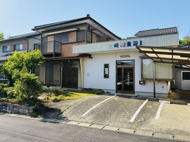 多治見市明和町5丁目　事務所付き中古住宅の外観