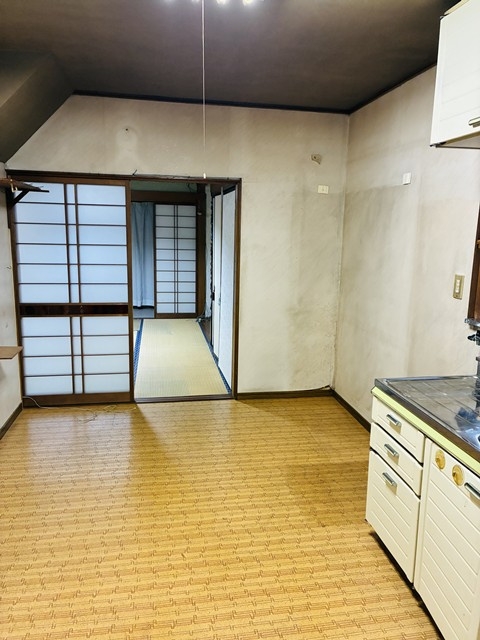 多治見市明和町5丁目　事務所付き中古住宅のダイニング