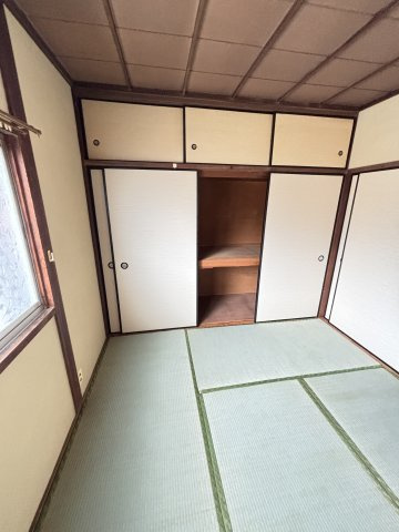  エアコン2台・キッチン新品！駐車2台以上可能、人気の平家戸建の収納|便利な収納スペースです
