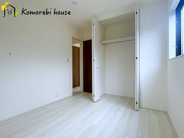蓮田市椿山　第１０　新築一戸建て　リーブルガーデン　01の子供部屋|26.8.22　撮影済み