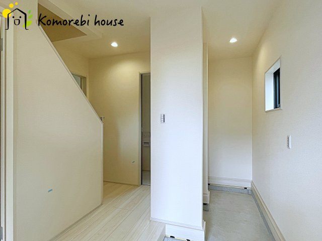 蓮田市椿山　第１０　新築一戸建て　リーブルガーデン　01の玄関|26.8.22　撮影済み