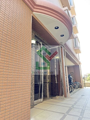 コンフォート南大泉2のエントランス