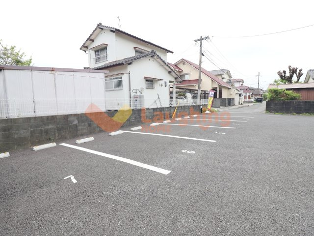 FLOW津福駅前の駐車場|駐車場に車を止められます