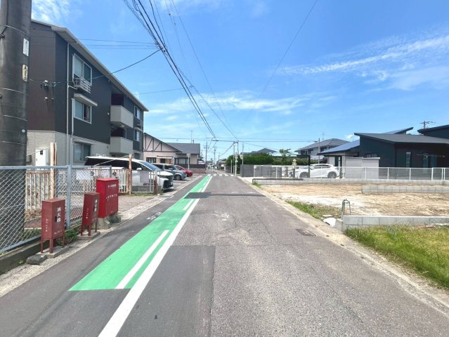 ファーストタウン　江南市古知野町大塔第1　全2区画分譲の前面道路含む現地写真|「現地（2026年6月11日）撮影」　
■前面道路　
■ヤマダ不動産　株式会社リライフ