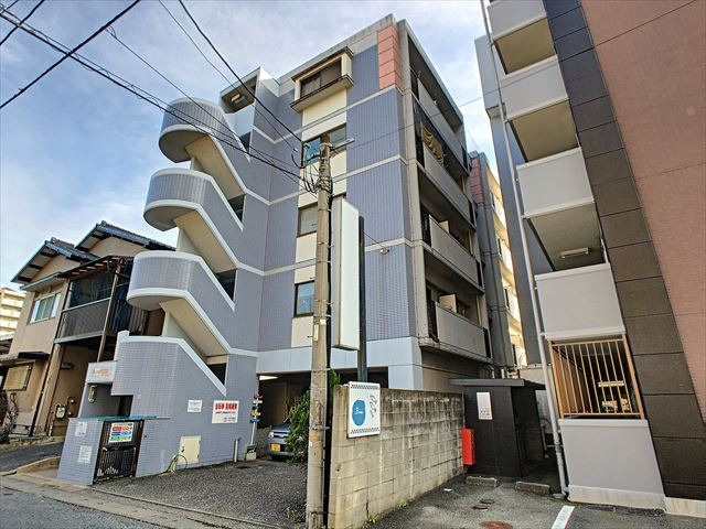 プレスト吉塚の外観
