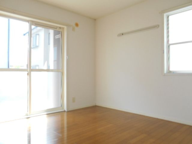 パセオ青葉の森参番館の洋室