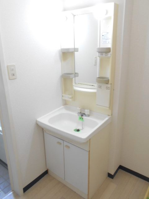 パセオ青葉の森参番館の独立洗面台