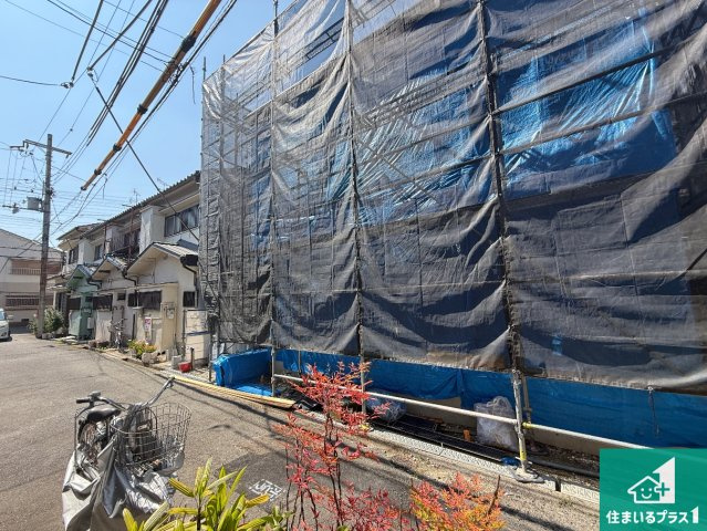 松原市田井城　第1期　新築一戸建ての前面道路含む現地写真|周辺は落ち着いた街並みの住宅地！子育てがしやすい住環境です！まだ未完成ですが、現地でしかわからない事もございます。是非一度ご覧ください。