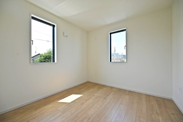 KEIAI GRACE伊丹市鈴原町4丁目新築一戸建て│4LDK+駐車1台可の洋室|2階洋室（6.0帖）
子供部屋にピッタリのお部屋です。