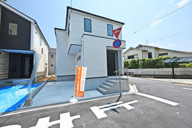 KEIAI GRACE伊丹市鈴原町4丁目新築一戸建て│4LDK+駐車1台可の外観|3棟とも完成済みですのでいつでも室内を見学して頂けます。お気軽にお問い合わせください。