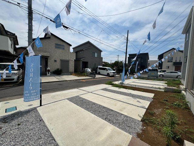 狭山市北入曽戸建の駐車場