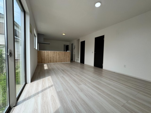 狭山市北入曽戸建の居間・リビング