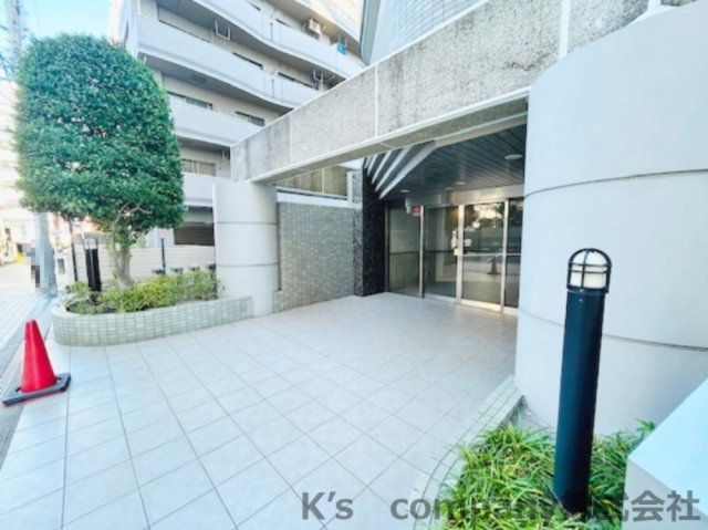 ◎藤沢市片瀬海岸1丁目　シルフィード湘南のエントランス|エントランスまでのアプローチ◇