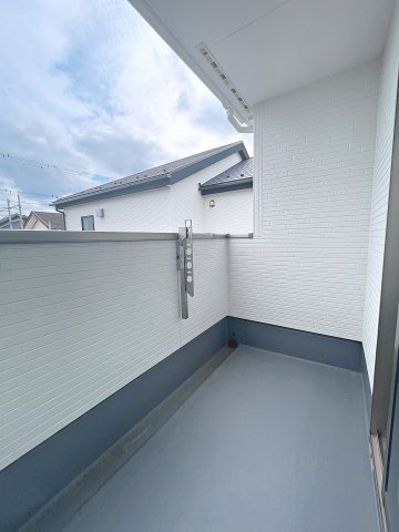 新築戸建・新築建売　玉村町斎田第2期　玉村小学校・玉村中学校のバルコニー|南側のバルコニーは陽当たりが良くお洗濯物も良く乾きそうです！