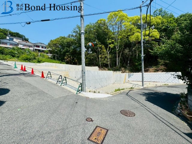 人気の平家建・南西角地・千鳥が丘　限定１棟の駐車場