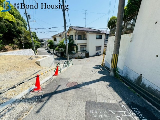 人気の平家建・南西角地・千鳥が丘　限定１棟の駐車場