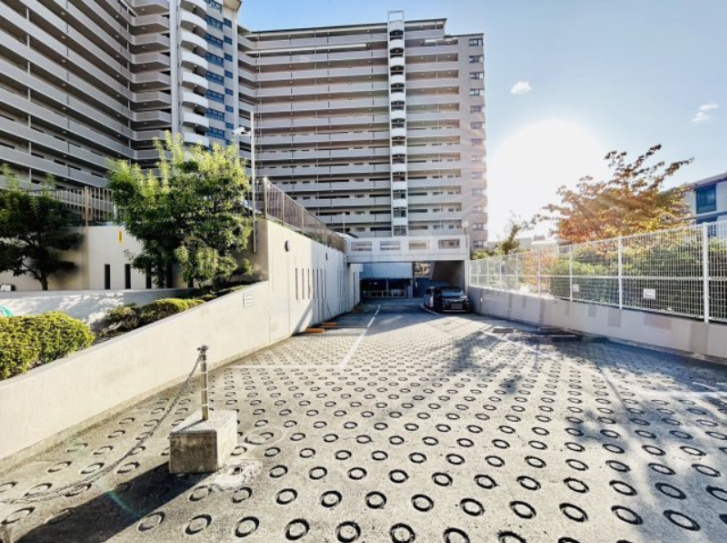 クォーレ岸和田の駐車場