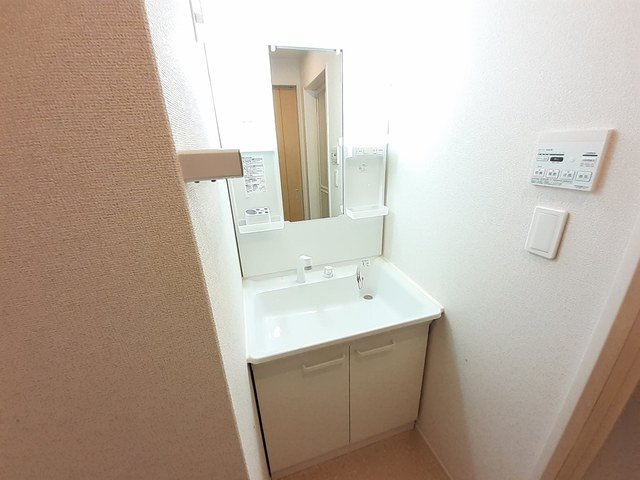 ロイヤルコート．花ノ木の洗面所