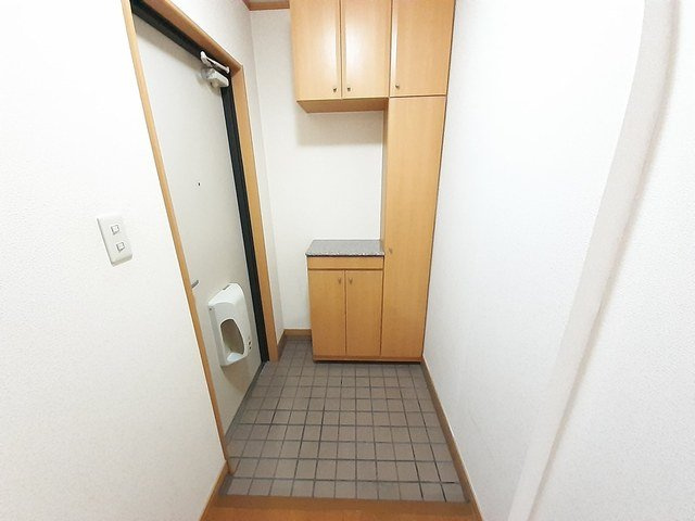 ルミエール名東の玄関