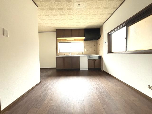 富田林市西板持町７丁目の一戸建ての居間・リビング