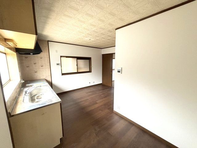 富田林市西板持町７丁目の一戸建ての居間・リビング