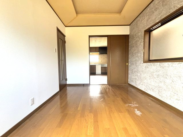 富田林市西板持町７丁目の一戸建ての洋室