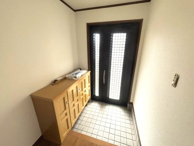 富田林市西板持町７丁目の一戸建ての玄関