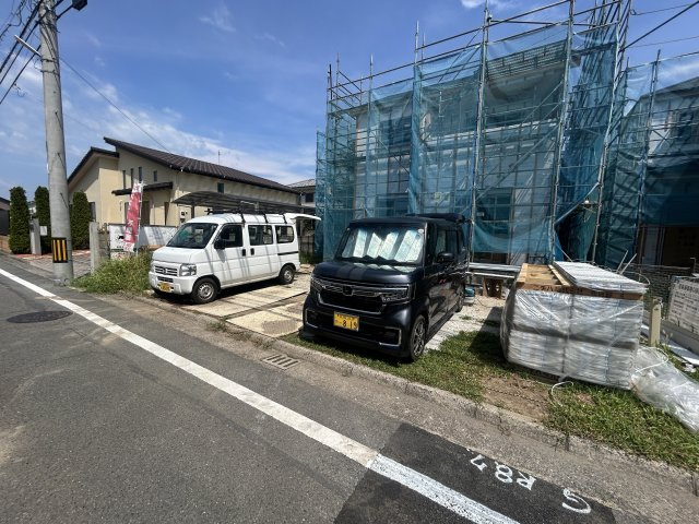 新築　前橋市光が丘町　Heartful　Town　A号棟の駐車場|現地写真　駐車スペースは並列3台分可能です！

