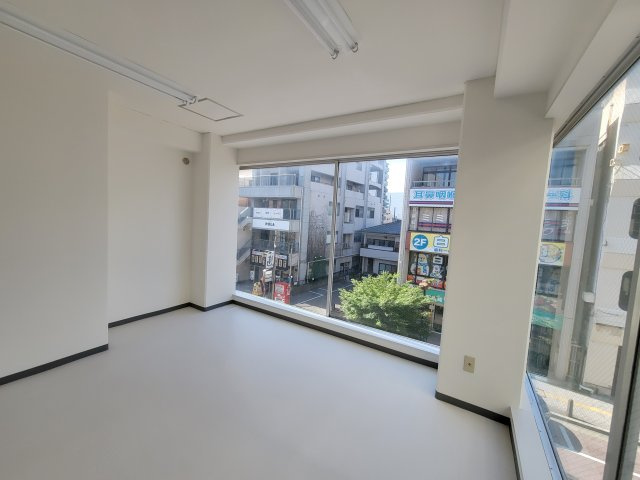 大塚ビルの内装