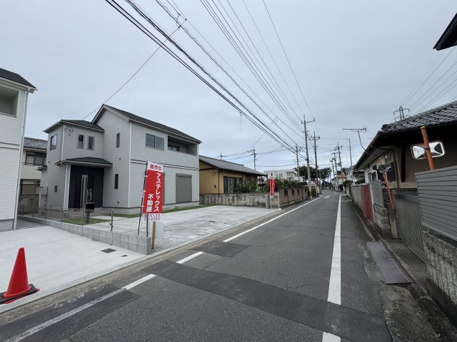新築　前橋市光が丘町　Heartful　Town　B号棟の前面道路含む現地写真|現地写真　南側接道幅員約5ｍ
