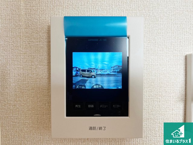 神戸市西区王塚台　第9期　新築一戸建ての防犯設備|カラーモニターインターホン！声だけでなく来訪者の姿や顔がモニターで確認できるので、小さなお子様がいらっしゃるご家庭でも安心できます！