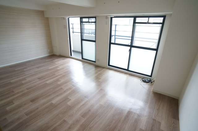 ツインパレス北伊丹の居間・リビング|参考、同建物・同間取りの号室