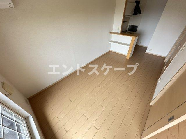 グランデ・ヒルⅡの居間・リビング|高崎、前橋のお部屋探しはエンドスケープまで！お客様の理想お聞かせ下さい♪
