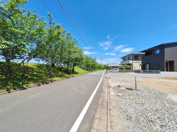 P-TELAS三佐2丁目2号地の前面道路含む現地写真|前面道路含む現地（2026年5月撮影）