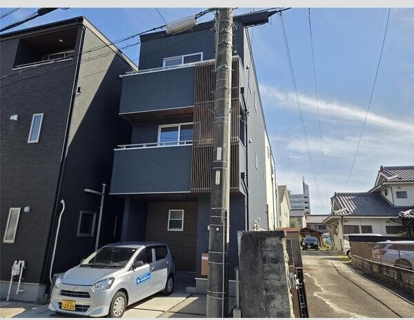 リーブルファイン高畑　1号棟