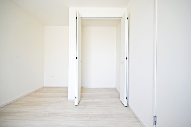 KEIAI GRACE伊丹市鈴原町4丁目新築一戸建て│5LDK+駐車2台可の洋室|2階洋室（5.2帖）
