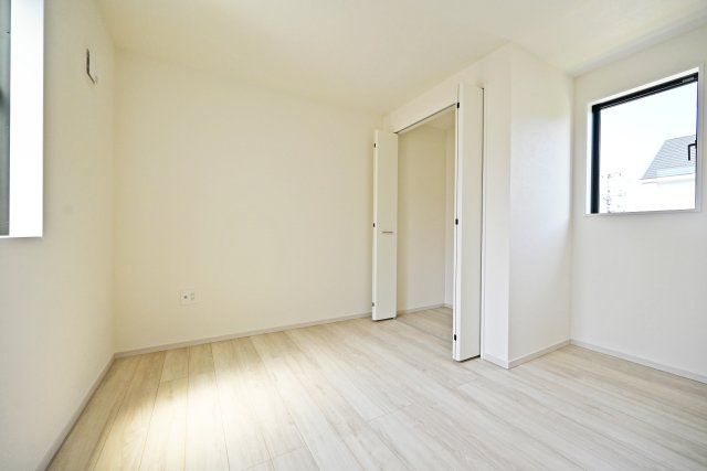 KEIAI GRACE伊丹市鈴原町4丁目新築一戸建て│5LDK+駐車2台可の洋室|2階洋室（5.7帖）
子供部屋にピッタリのお部屋です。