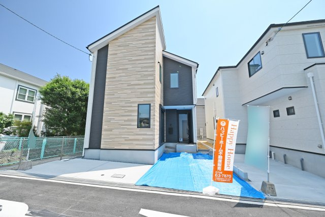 KEIAI GRACE伊丹市鈴原町4丁目新築一戸建て│5LDK+駐車2台可の外観|駐車2台可（車種制限有）