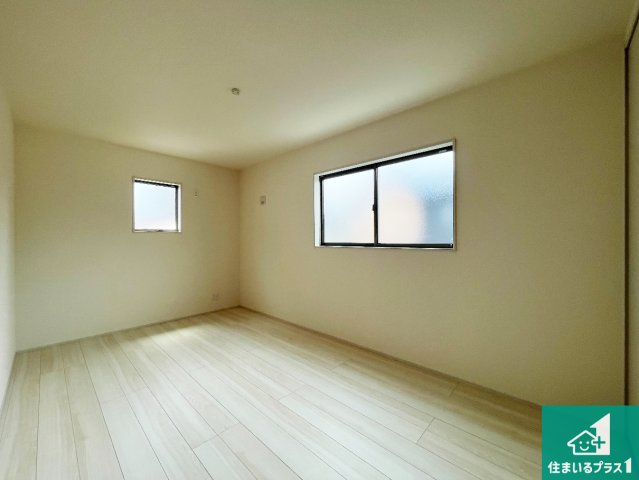 神戸市西区王塚台　第9期　新築一戸建ての洋室|シンプルな洋室は、自分好みのインテリアが楽しめます♪ご家族とインテリアや家具を選びに行くのは新築購入時の醍醐味の一つです。ぜひお楽しみください♪