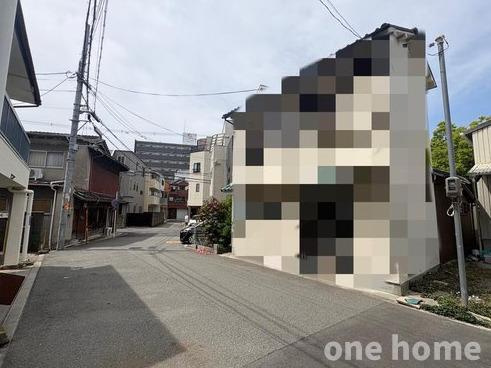 塚本1丁目土地の前面道路含む現地写真|◆土地面積：101.52㎡（公簿）
◆前面道路幅員：約6m、間口：広々約10.26m